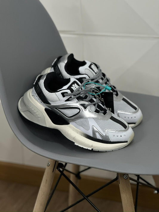 Amiri MA Runner
