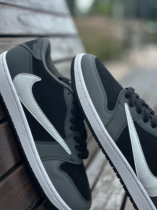 Nike Air Jordan 1 Low - Travis Scott