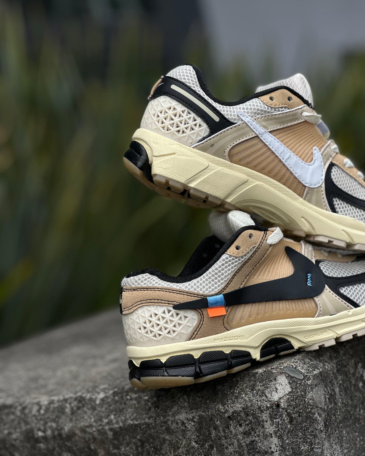 Nike Zoom Vomero 5 - Off White