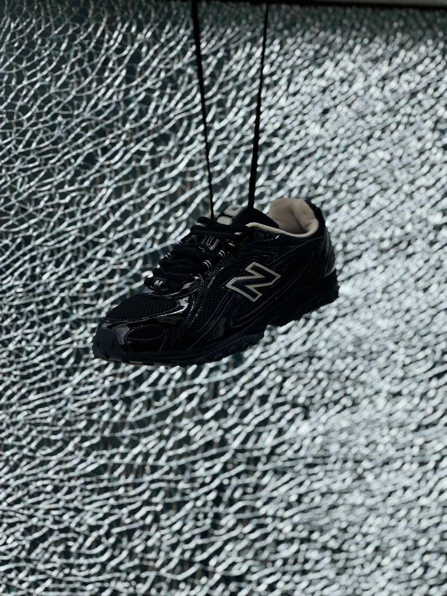 New Balance 240L - Black