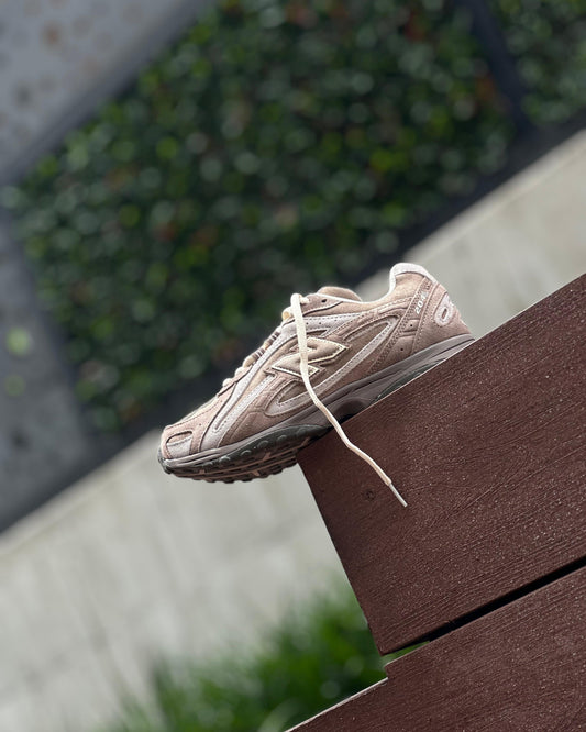 New Balance 204L - Mushroom/Arid Stone