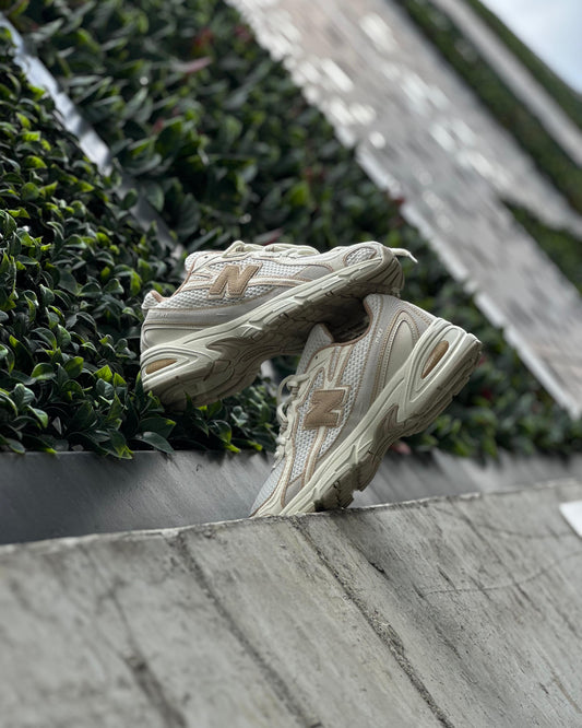 New Balance 740