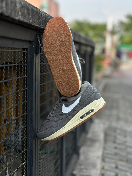 Nike Air Max 1 PRM Crepe Soft Grey
