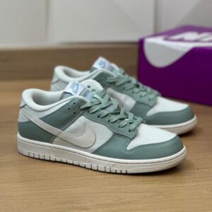 Nike Dunk Low - Mika Green