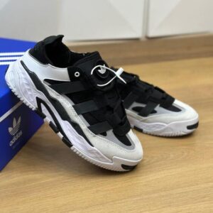 Adidas Niteball - Black and White