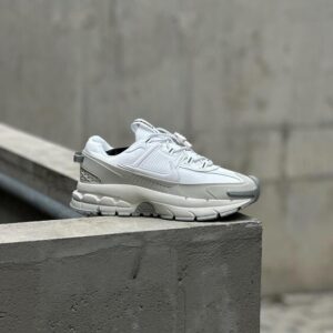 Nike Zoom Vomero Roam - White / Beige